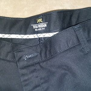 lee total freedom relaxed fit comfort stretch